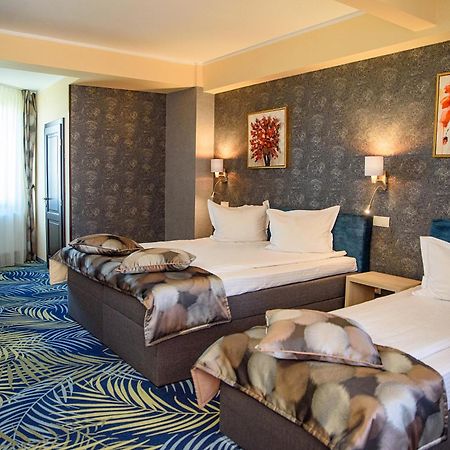 Hotel Stefani Sibiu Bagian luar foto