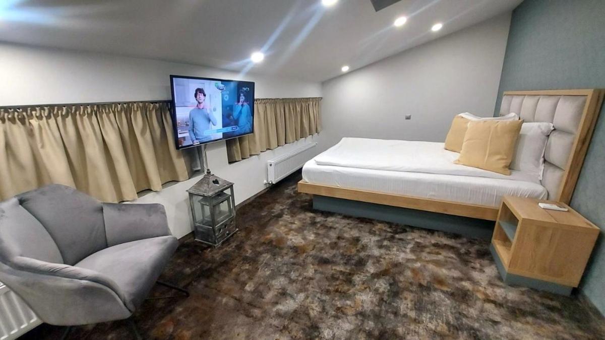 Hotel Stefani Sibiu Bagian luar foto
