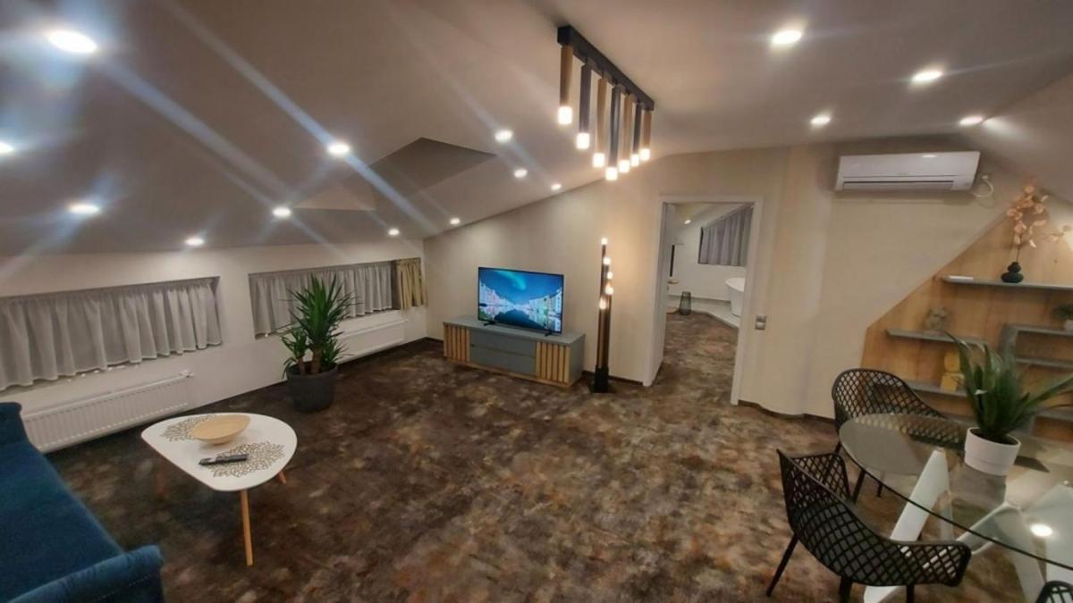 Hotel Stefani Sibiu Bagian luar foto