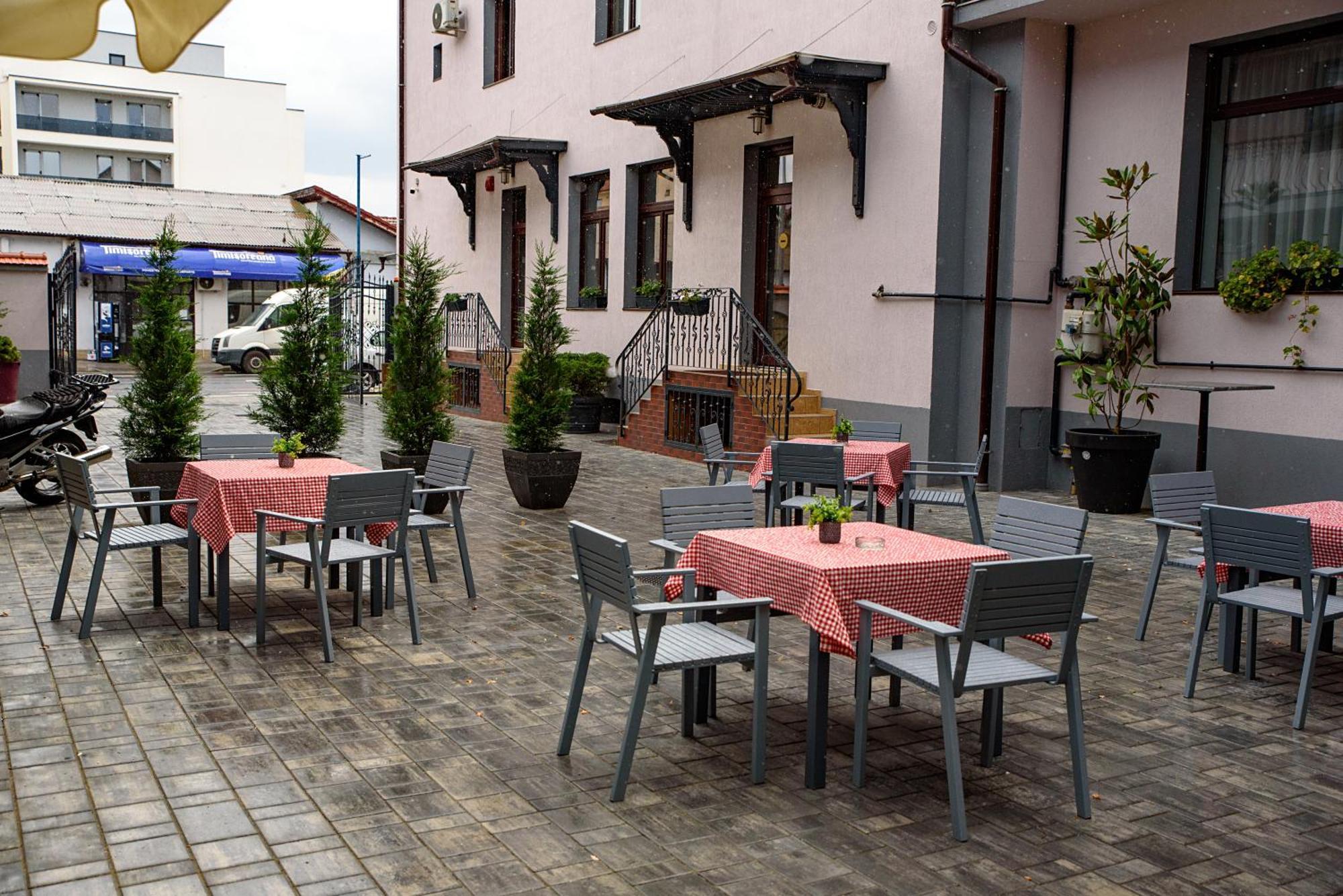 Hotel Stefani Sibiu Bagian luar foto