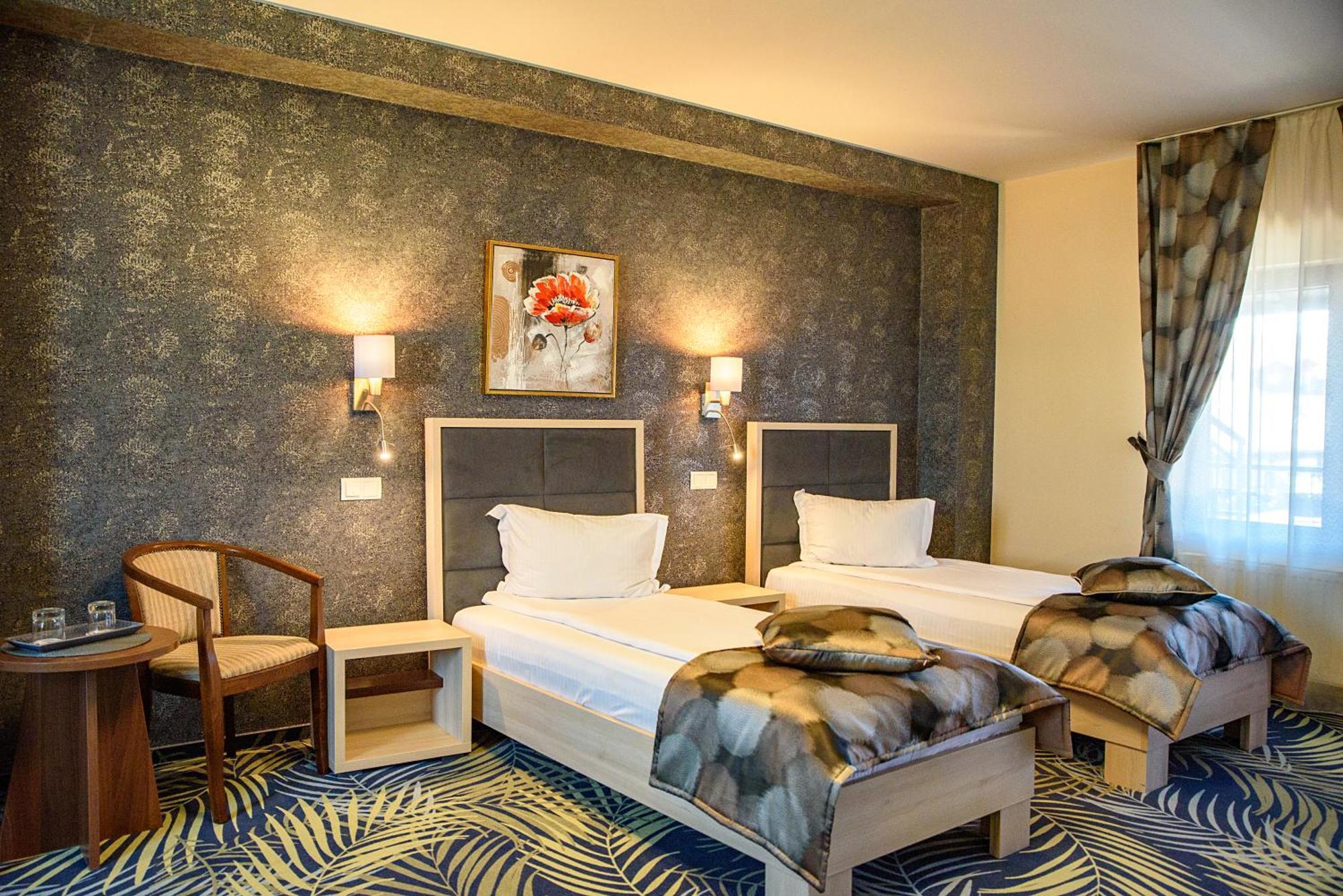 Hotel Stefani Sibiu Bagian luar foto