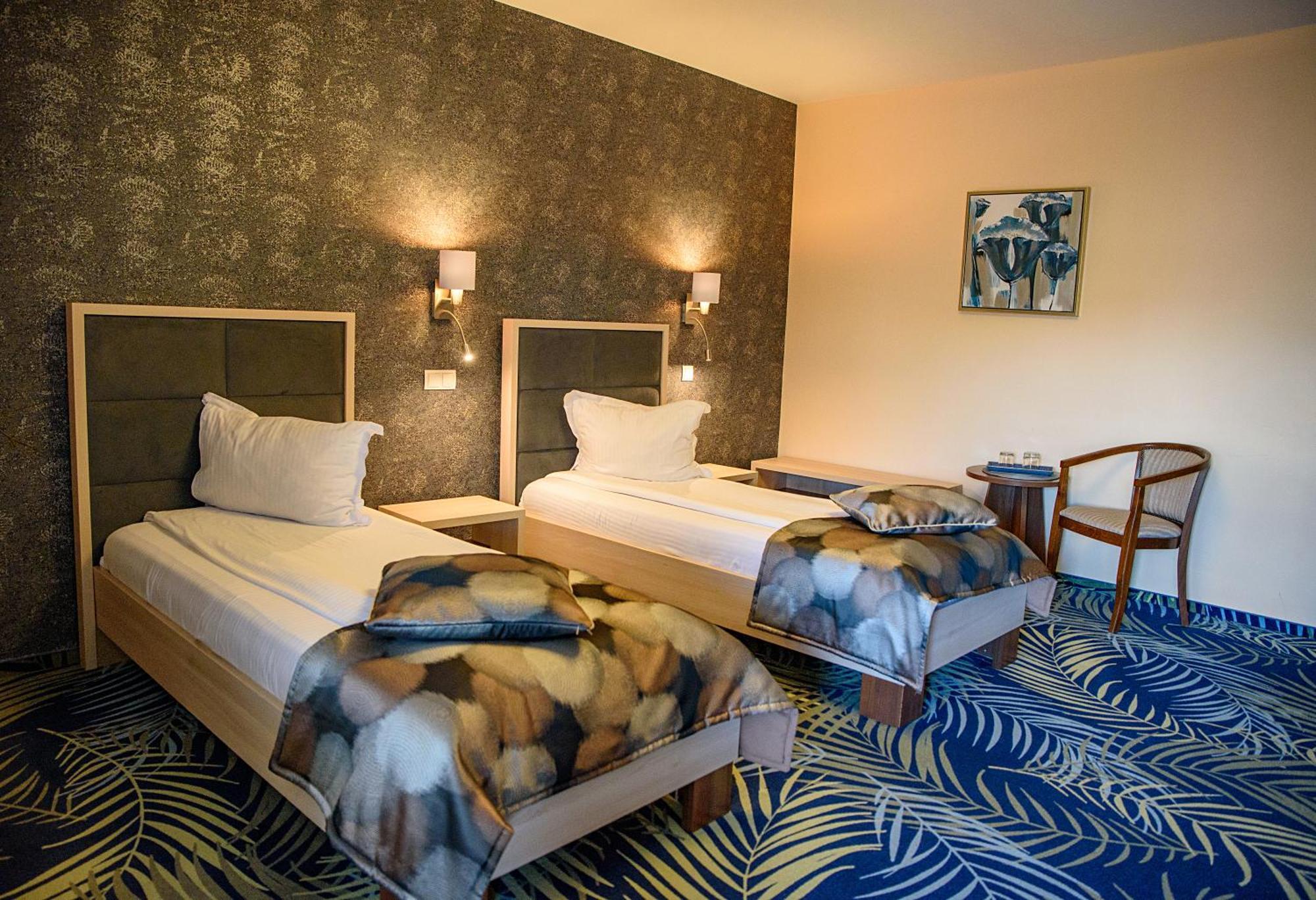Hotel Stefani Sibiu Bagian luar foto