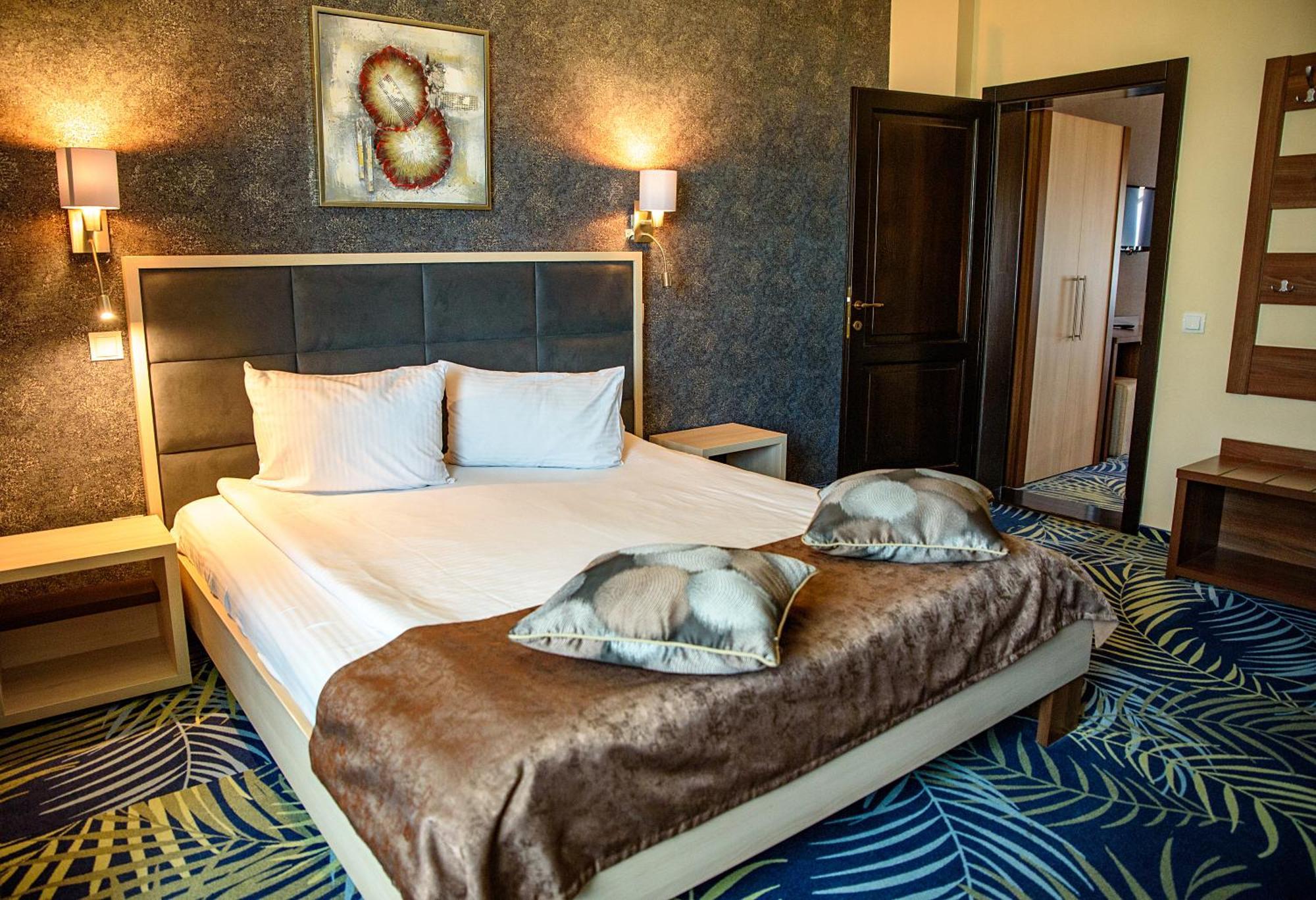 Hotel Stefani Sibiu Bagian luar foto