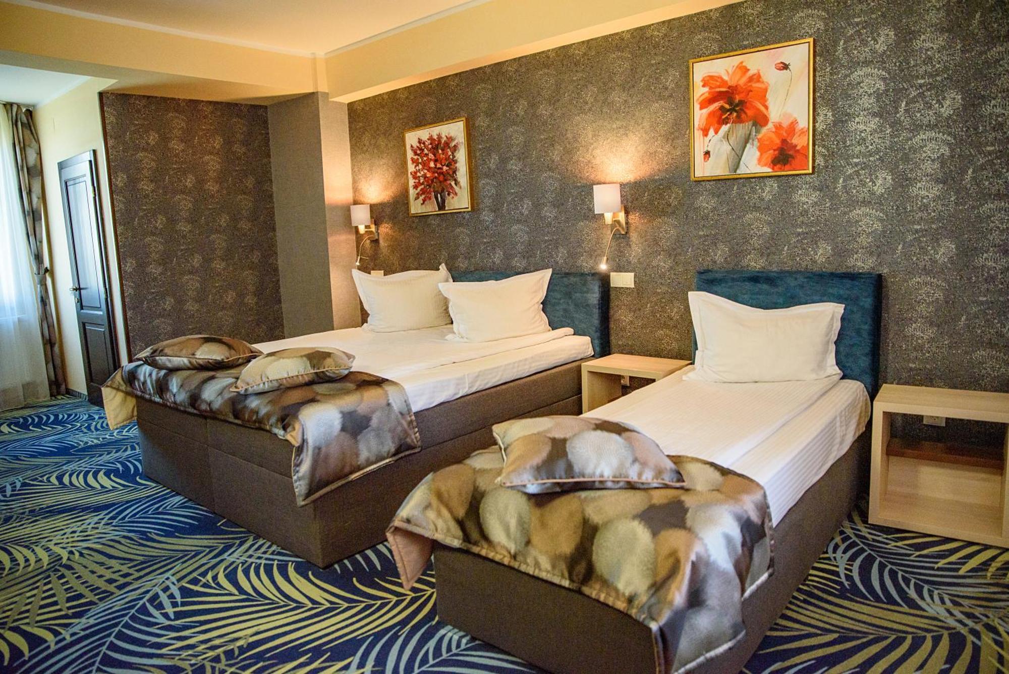Hotel Stefani Sibiu Bagian luar foto