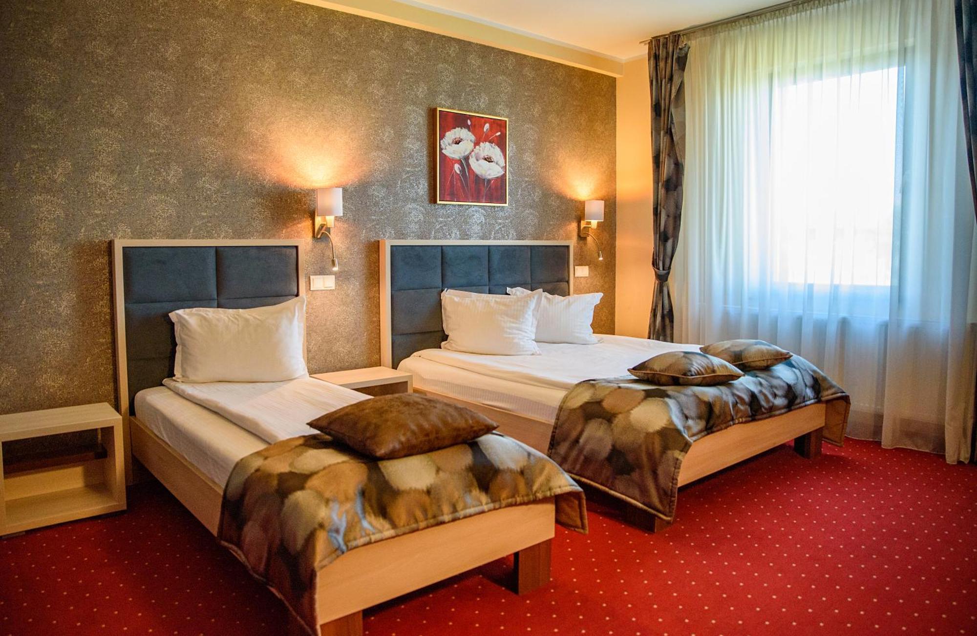 Hotel Stefani Sibiu Bagian luar foto