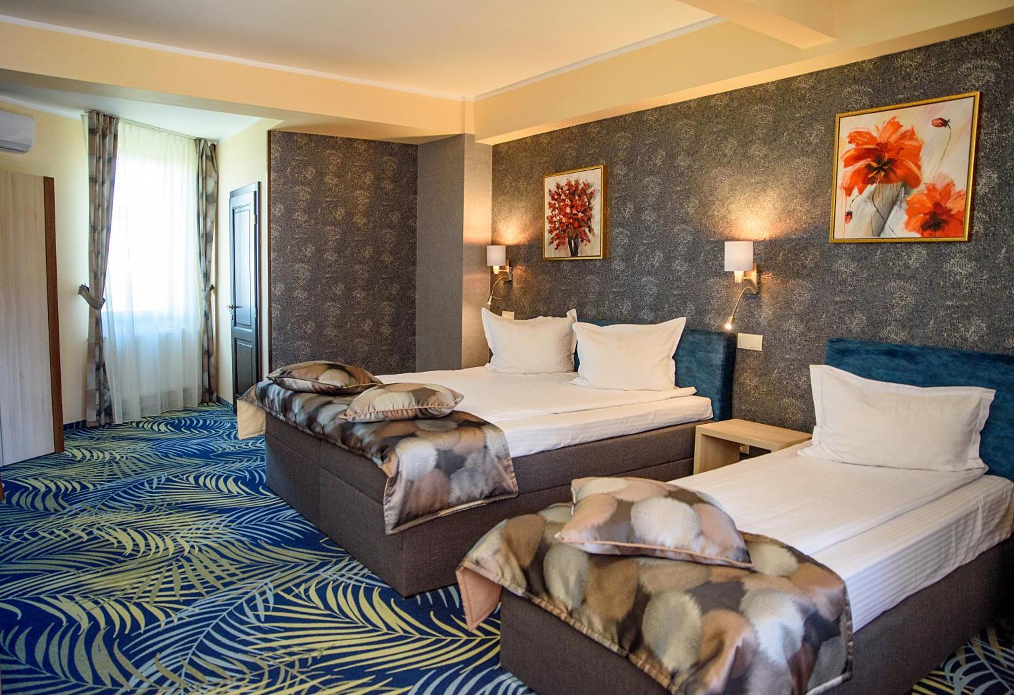 Hotel Stefani Sibiu Bagian luar foto