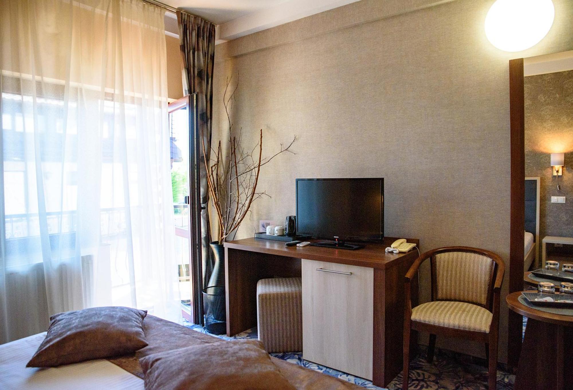 Hotel Stefani Sibiu Bagian luar foto