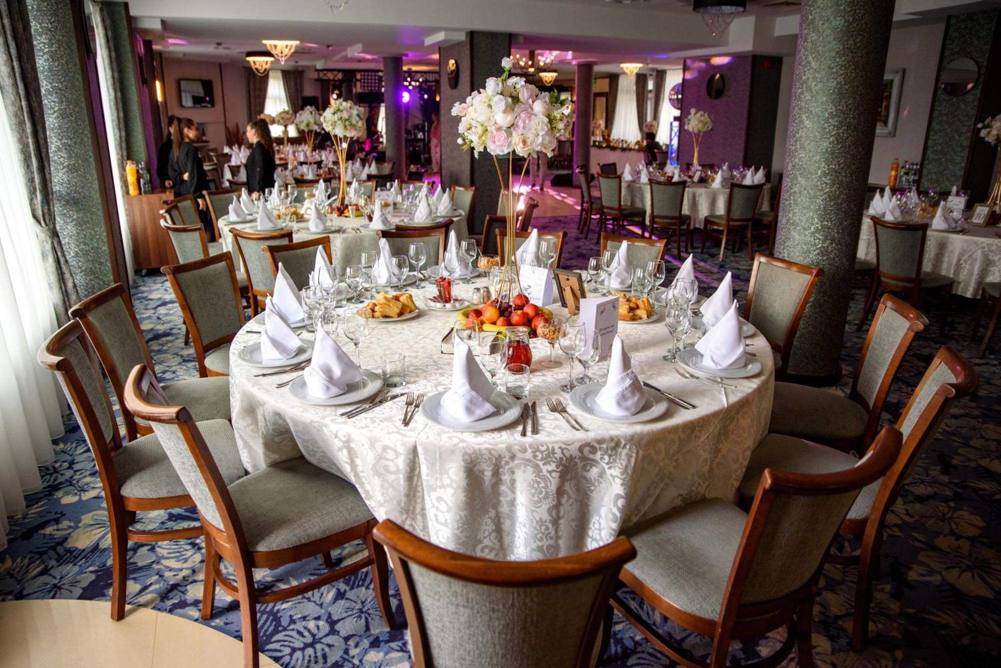 Hotel Stefani Sibiu Bagian luar foto