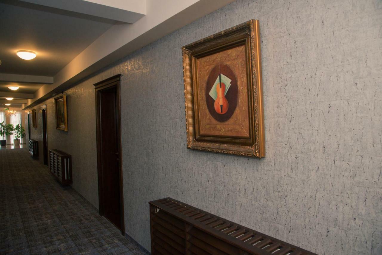 Hotel Stefani Sibiu Bagian luar foto