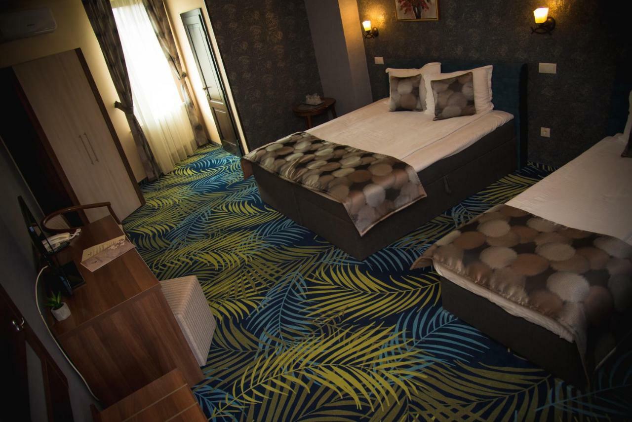 Hotel Stefani Sibiu Bagian luar foto