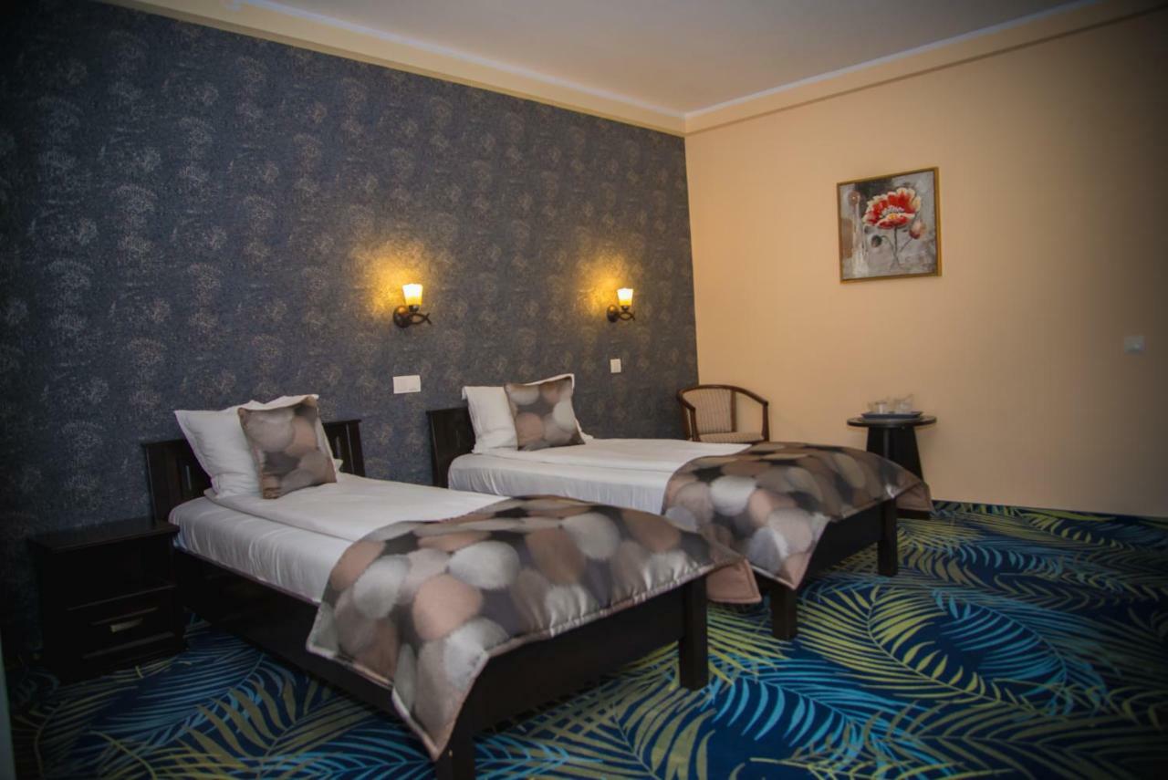 Hotel Stefani Sibiu Bagian luar foto