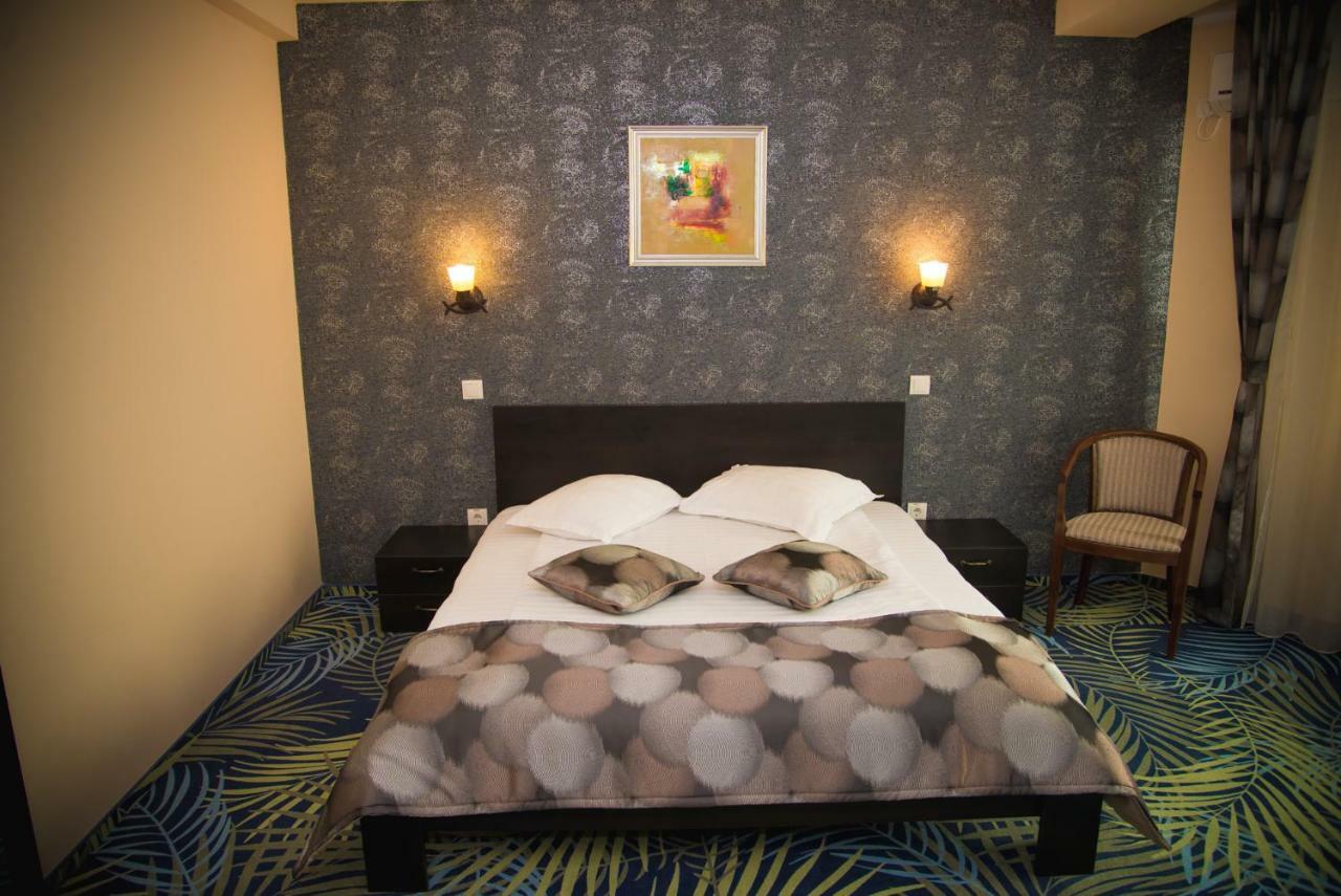Hotel Stefani Sibiu Bagian luar foto