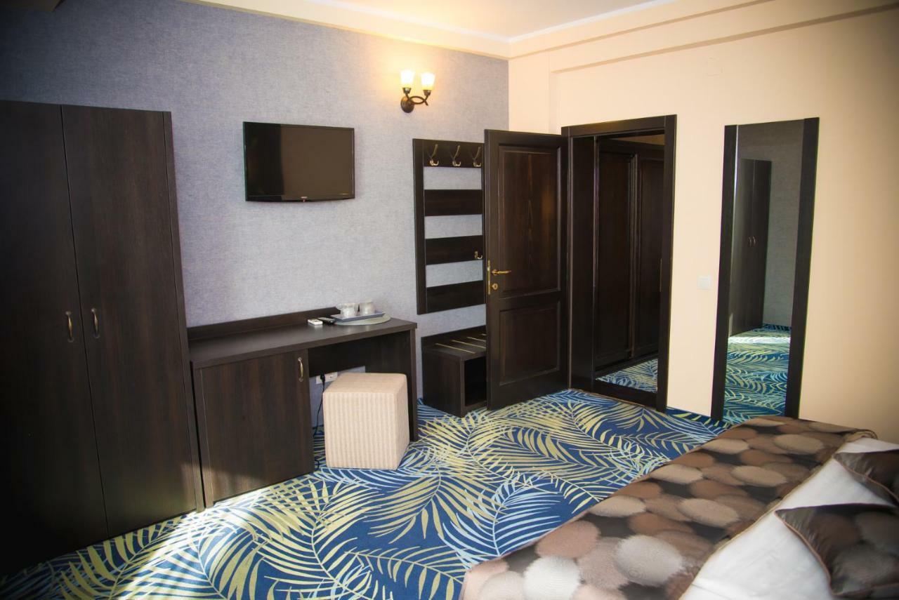 Hotel Stefani Sibiu Bagian luar foto