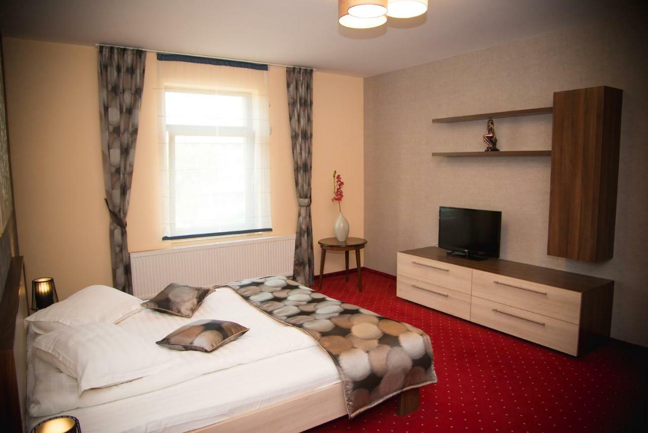 Hotel Stefani Sibiu Bagian luar foto
