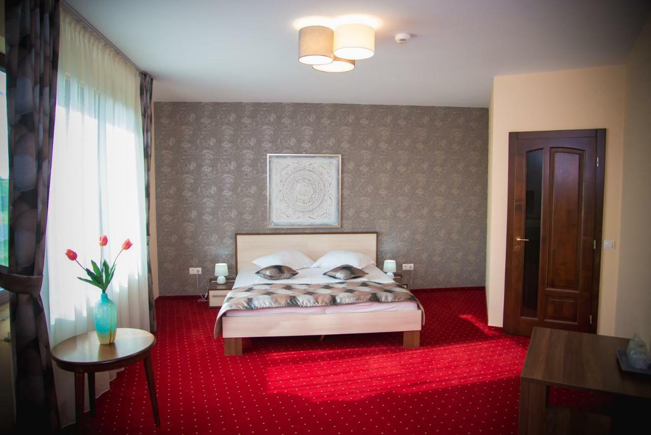 Hotel Stefani Sibiu Bagian luar foto